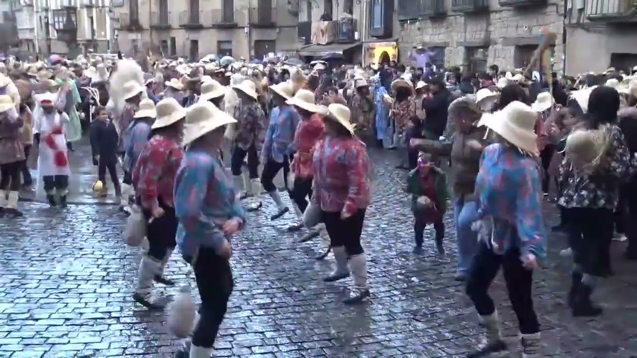 Extracto informativo 16-2-26 Olite-Erriberri celebr&oacute; su carnaval rural