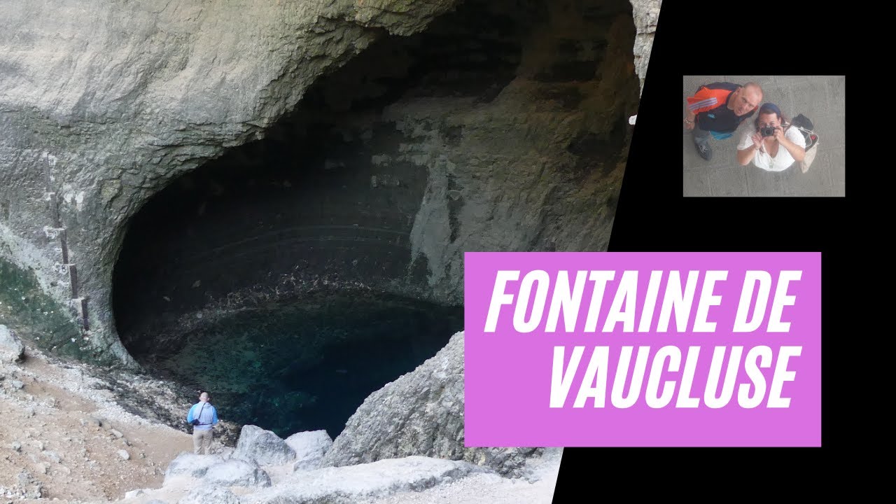 Fontaine de Vaucluse et son célèbre Gouffre .