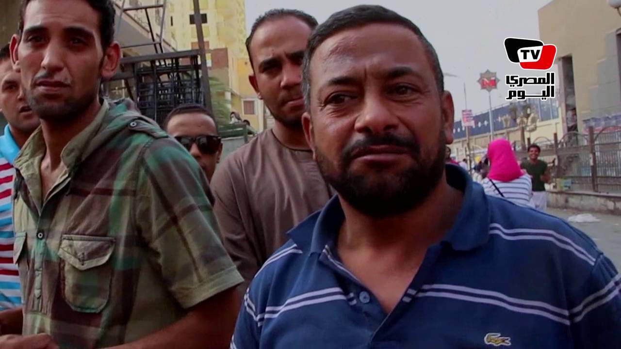 حملة أمنية لإزالة الإشغالات بمحيط مترو حدائق حلوان