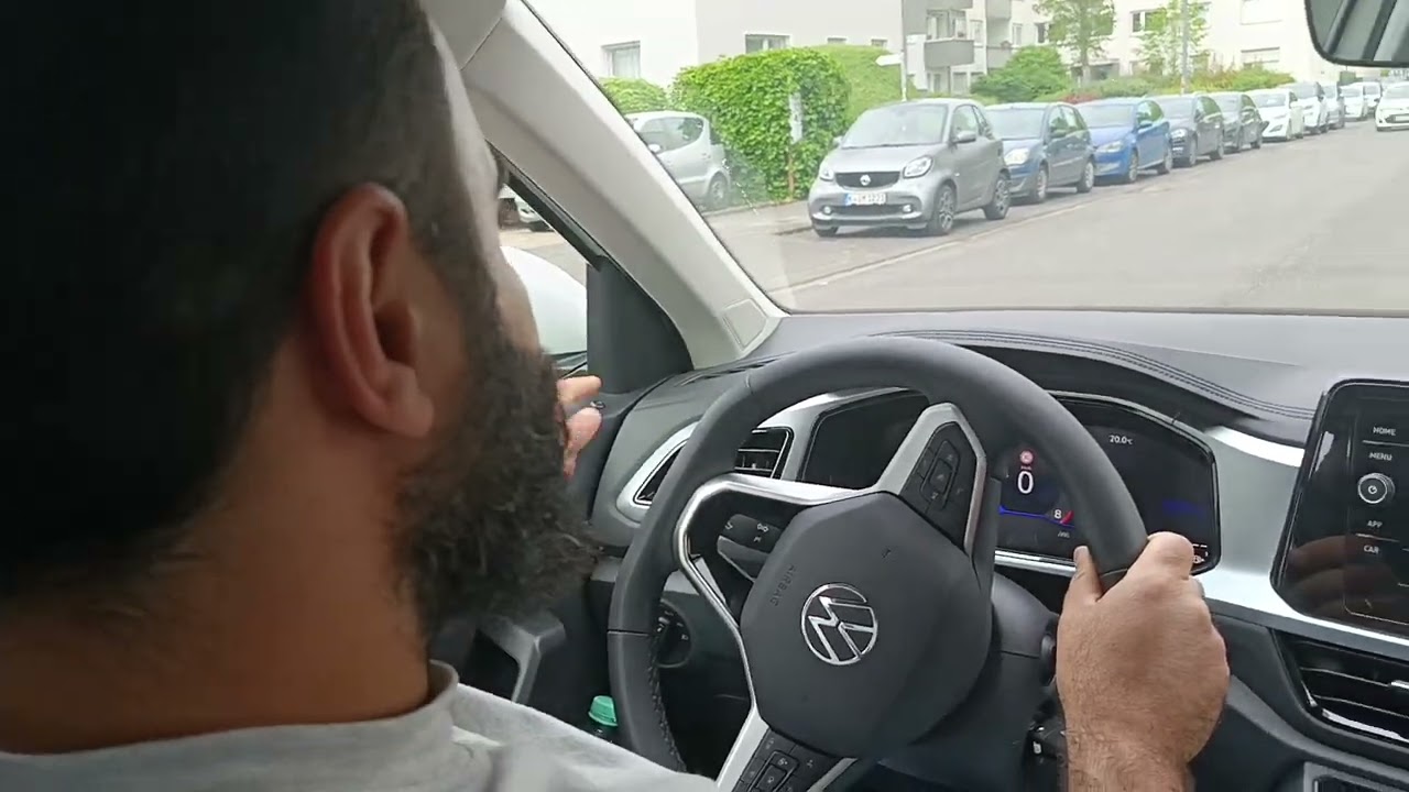 Querparken Kompaktvideo Schritt für Schritt mit Kamerahilfe