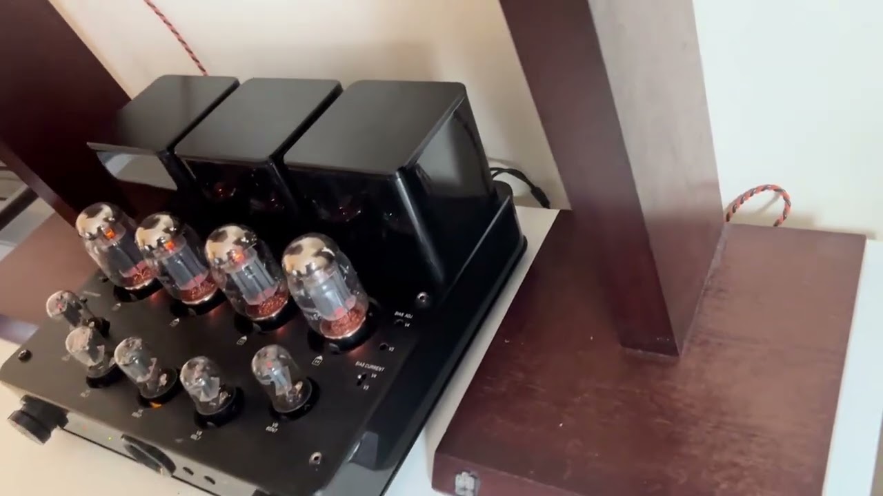 🎥 Why Castle Acoustics Still Outclass Modern Speakers — Handmade British Craft Meets Valve Magic