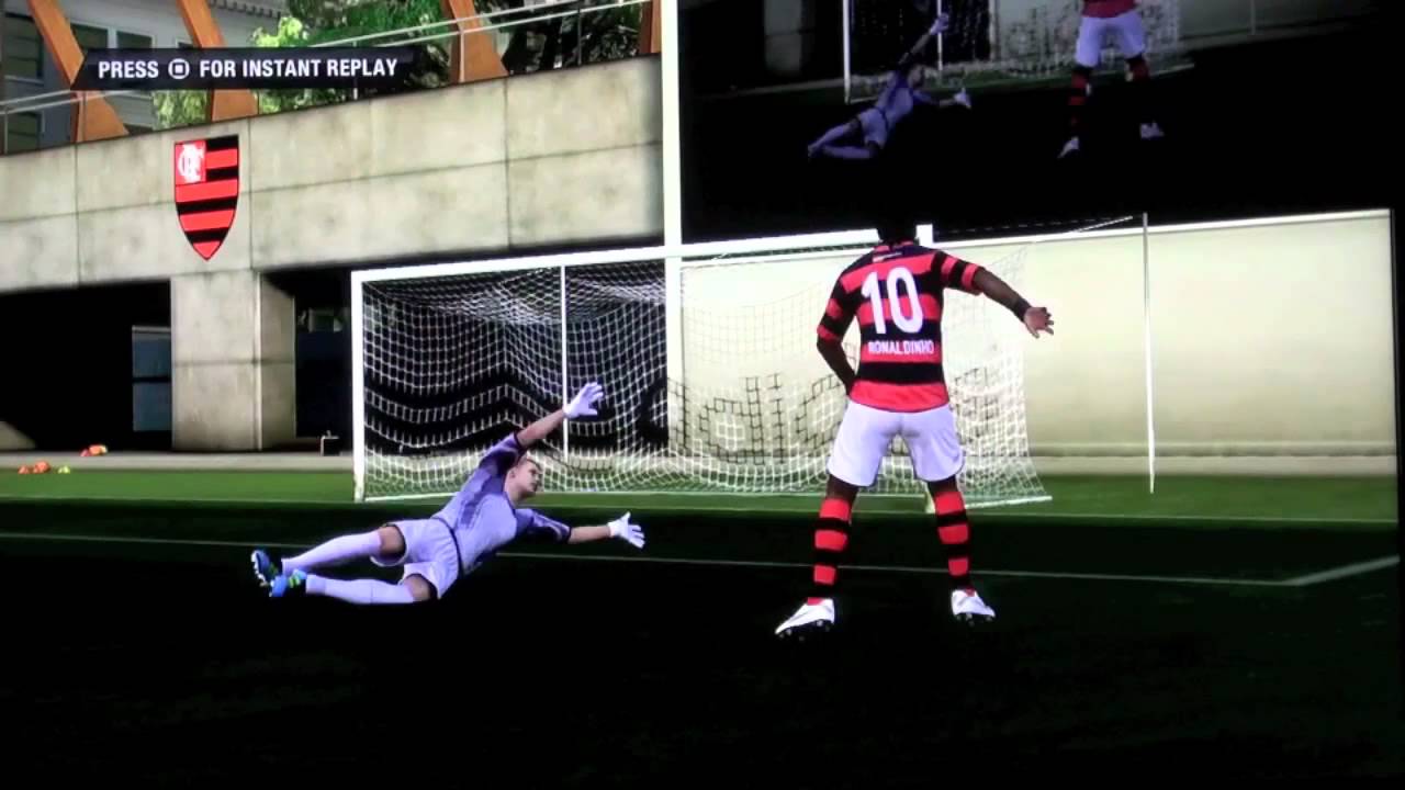 FIFA 12 - Ronaldinho heel chop mix