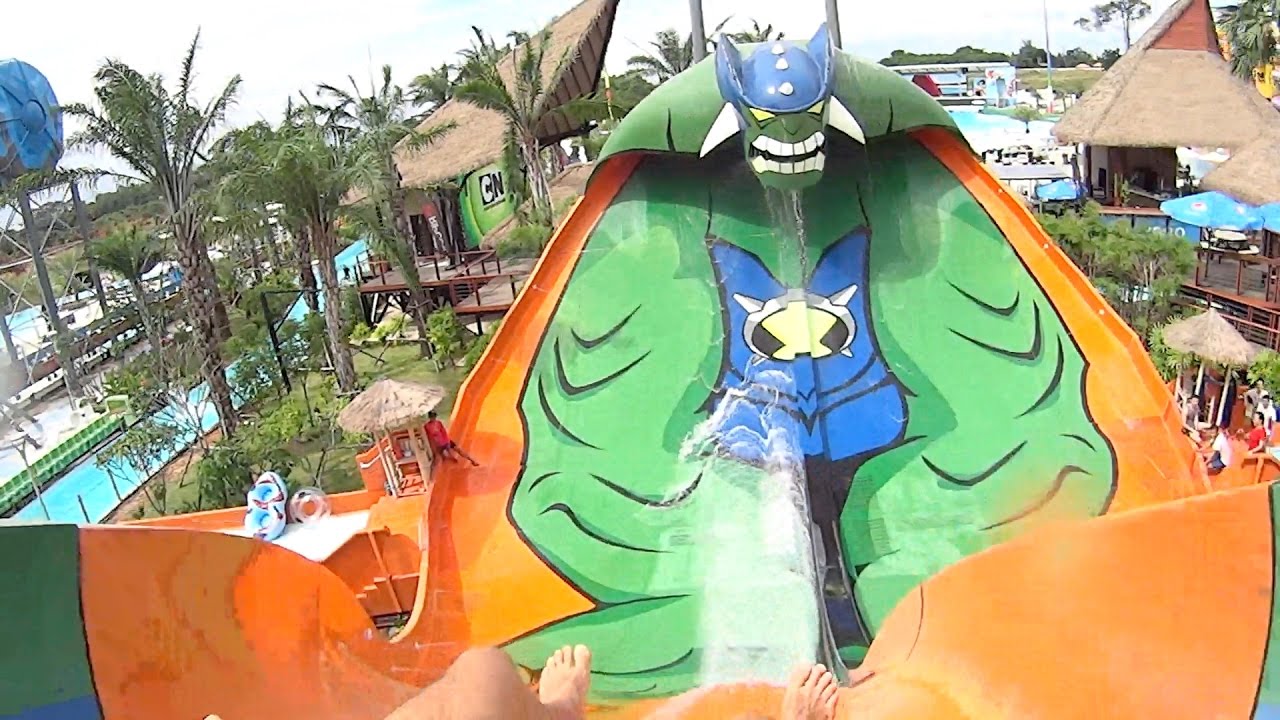 Humunga Water Slide at Cartoon Network Amazone Waterpark