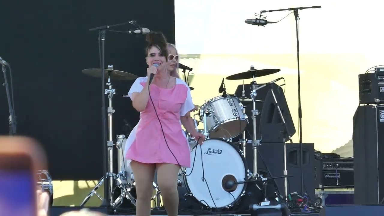 Bikini Kill - Double Dare Ya / This is Not a Test - DAISY CHAIN FIELDS 2026