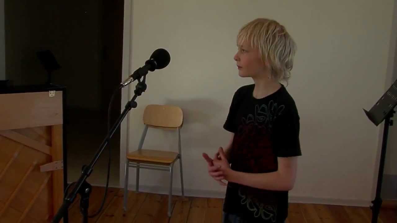 David Lowe teaches boy soprano, 13-year-old Mathias (Masterclass 2010 at Den Jyske Sangskole)