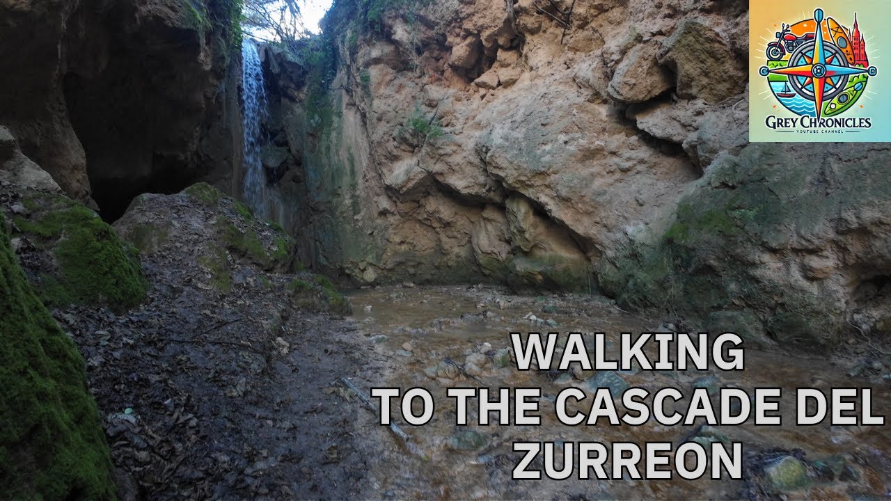 Walking to the Cascade del Zurreon