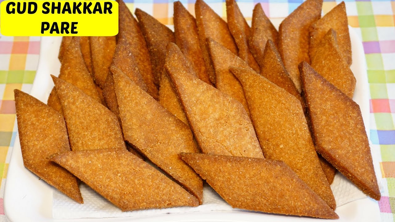 आटे के कुरकुरे खस्ता मीठे शकरपारे | Atta Gur ke Khasta Mette Shakkarpara | CookWithNisha