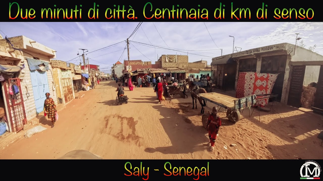 Due minuti di città. Centinaia di chilometri di senso. #mototouring #motoadventure #sénégal#saly