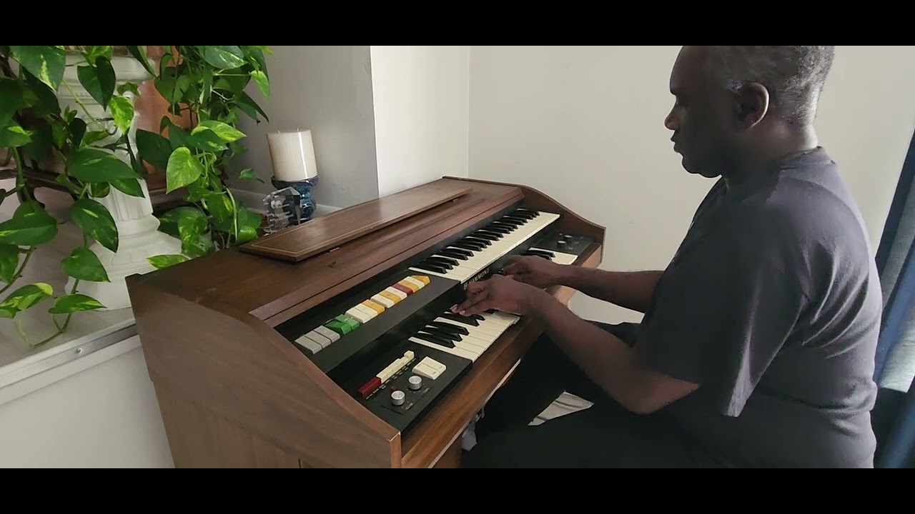 Playing A Hammond VS 300 Following A Service Call ~ July 18, 2023