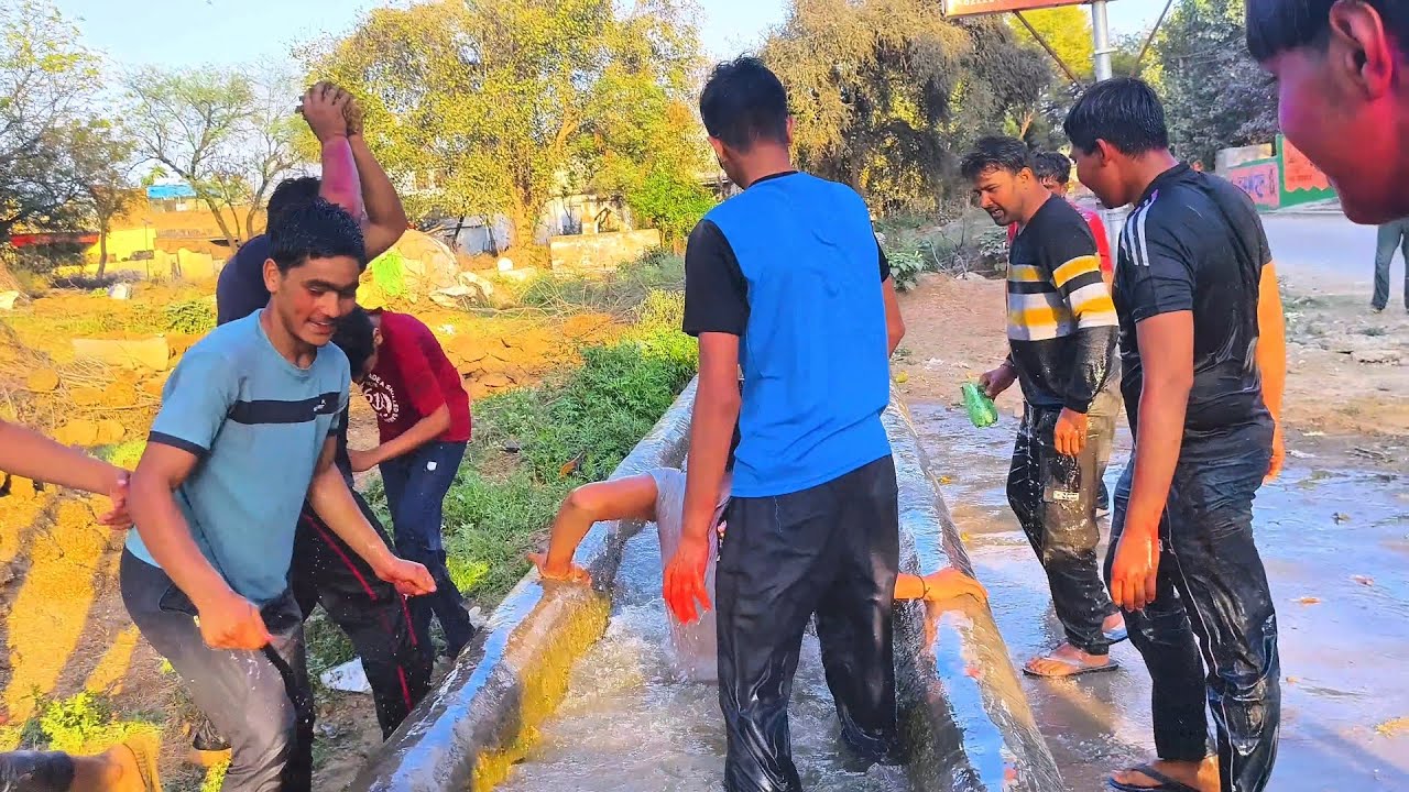 Gaon Ki Dhulandi 😍 | New vlog✅ | White T-Shirt Ka Bura Haal 😂 | iPhone 17 Pro Max Camera 
