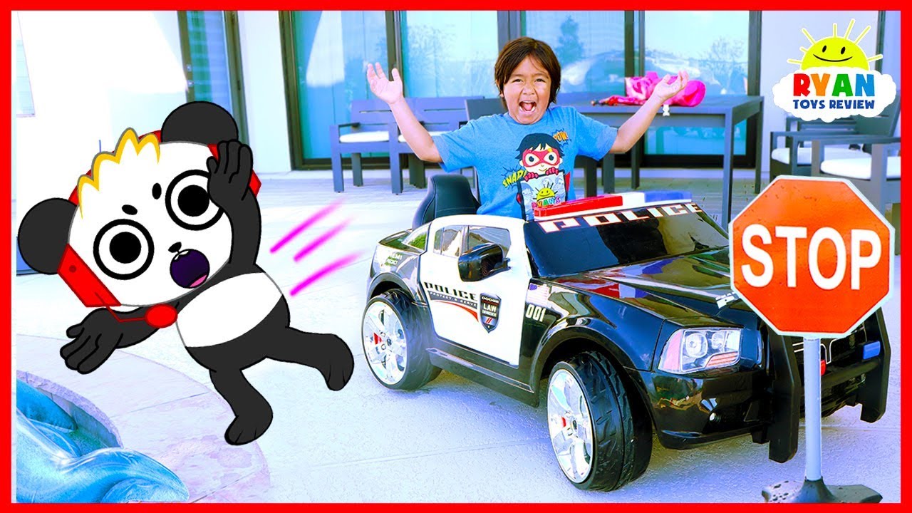 Ryan Police Pretend Play wth Traffic Signs!!!