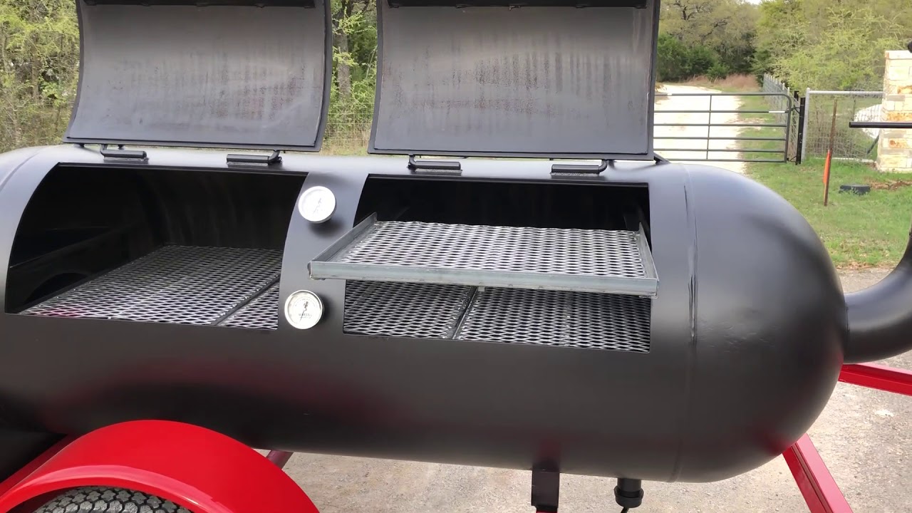 250 Gallon - Walk Up Trailer (Moberg Smokers)