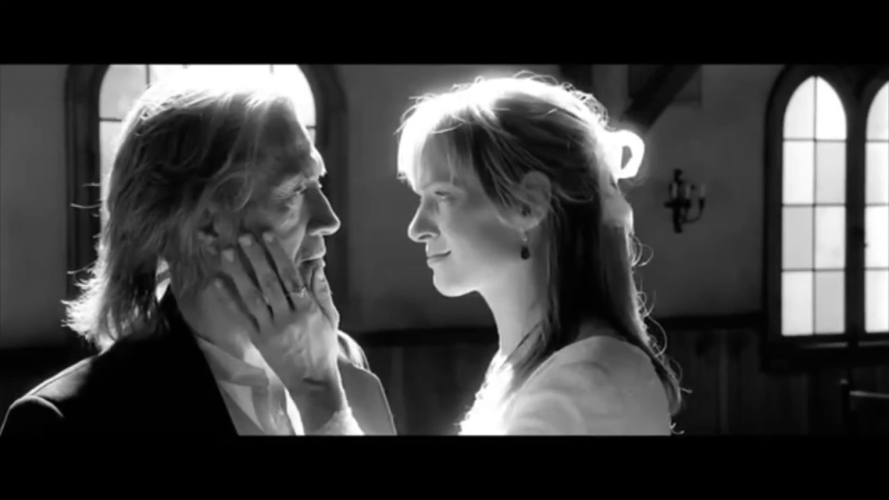 Anna Konovalova - Smoke gets in your eyes