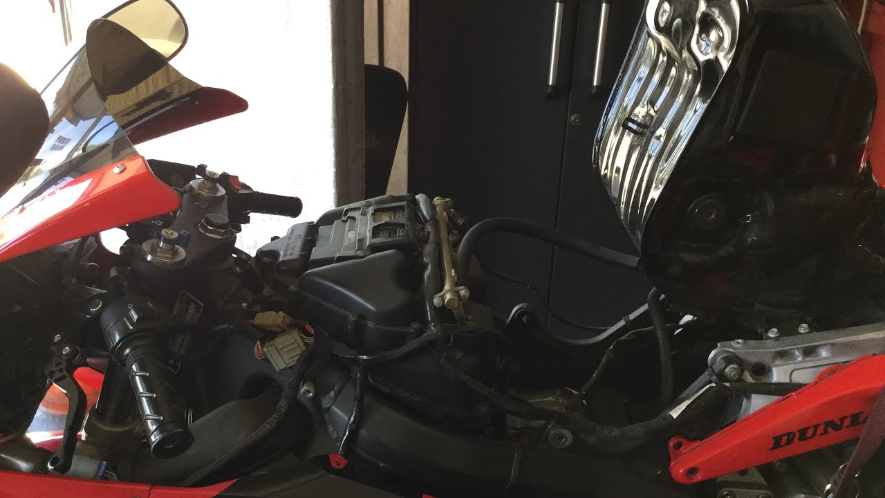 How to change the air filter and clean the intake ports on a 2003 Honda CBR600RR Part 2