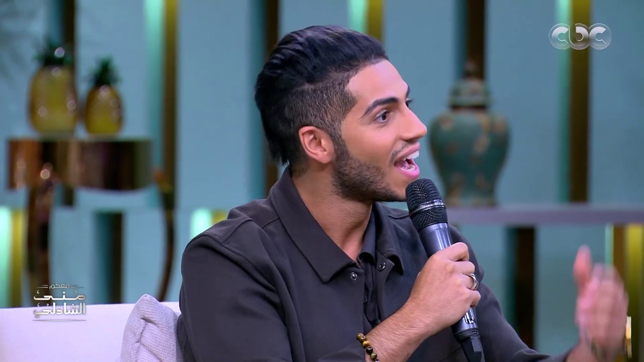 Mena Massoud With Mona El shazly - مينا مسعود يغني أغنيه فيلم علاء الدين مع الجمهور