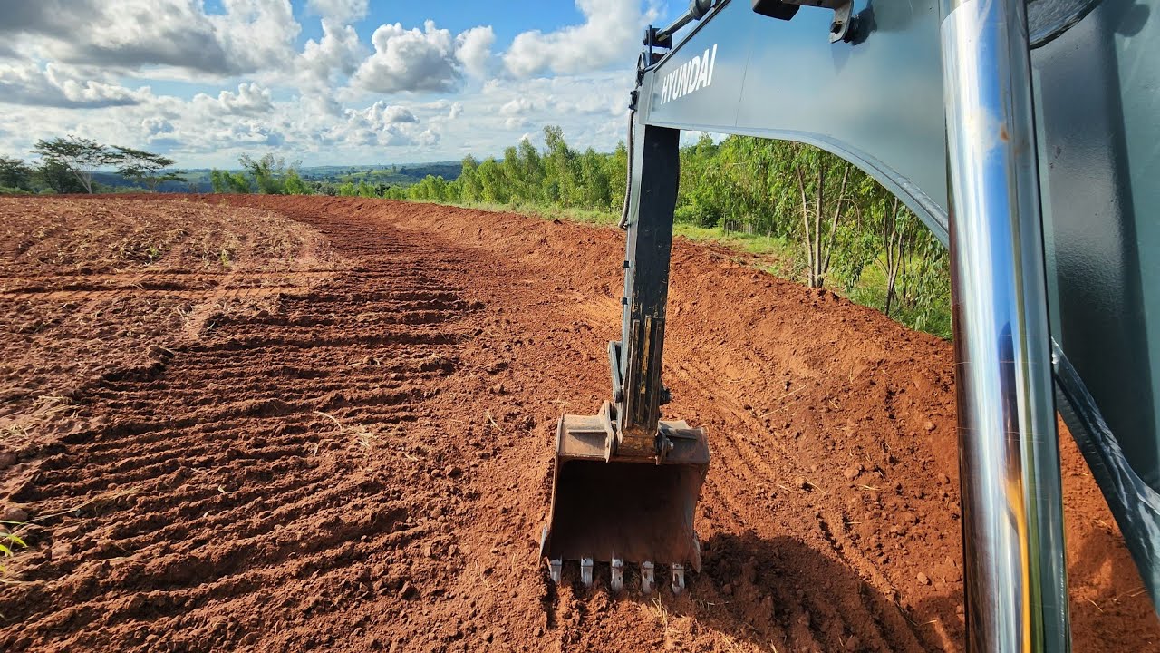 FAZENDO CURVA BASE LARGA // Escavadeira hidráulica