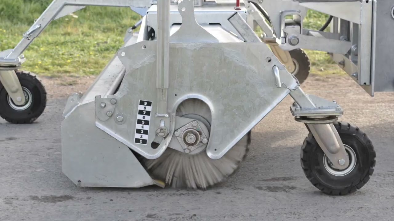 Manitou Sweeper 2 in 1