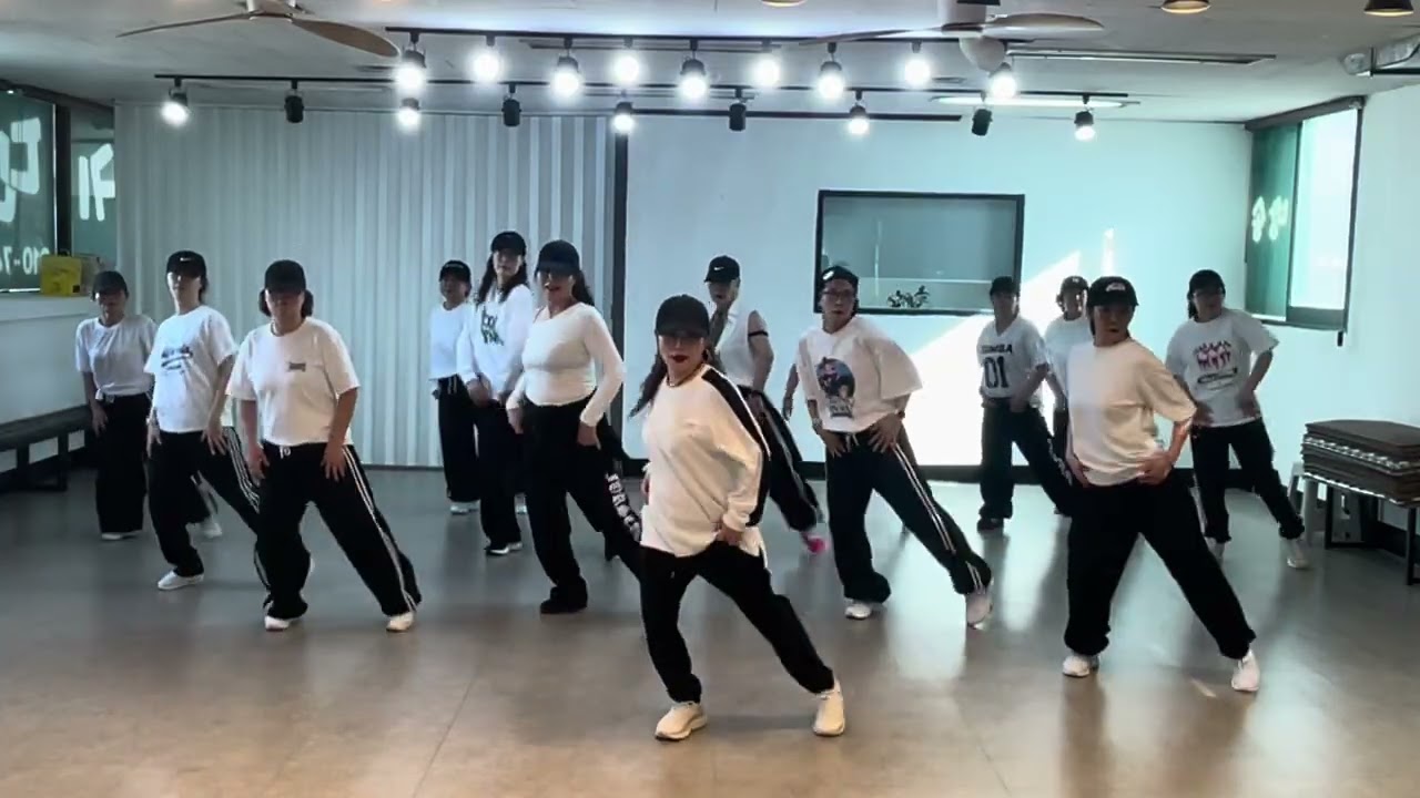 왜그래 remix ( 디토[Ditto] / 다이어트댄스 / 지니댄스 / 댄스로빅 )