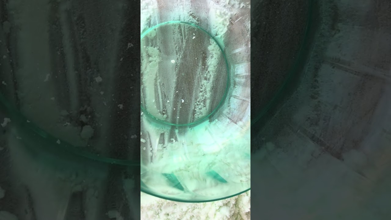 Pastel green baking soda ASMR ￼