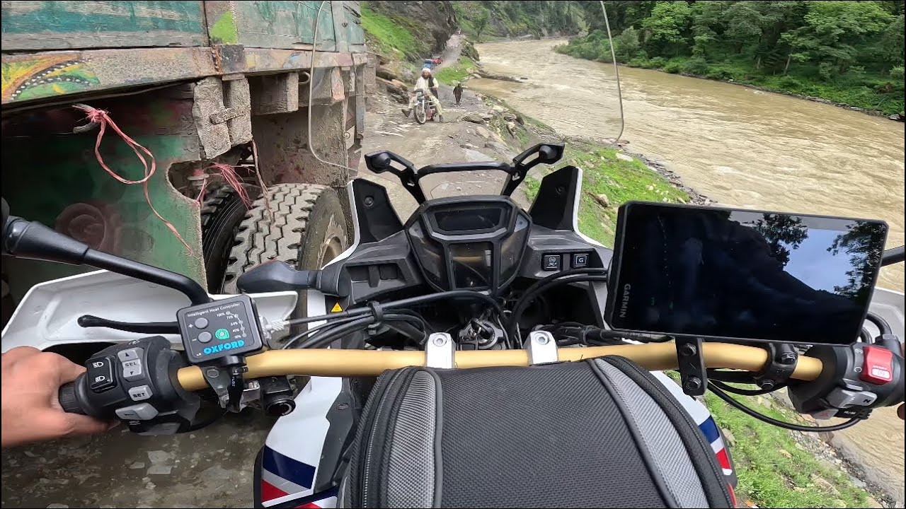 VERY DANGEROUS TRACK 🫣😱😰 TO TAOBAT KASHMIR | ZS MOTOVLOGS |