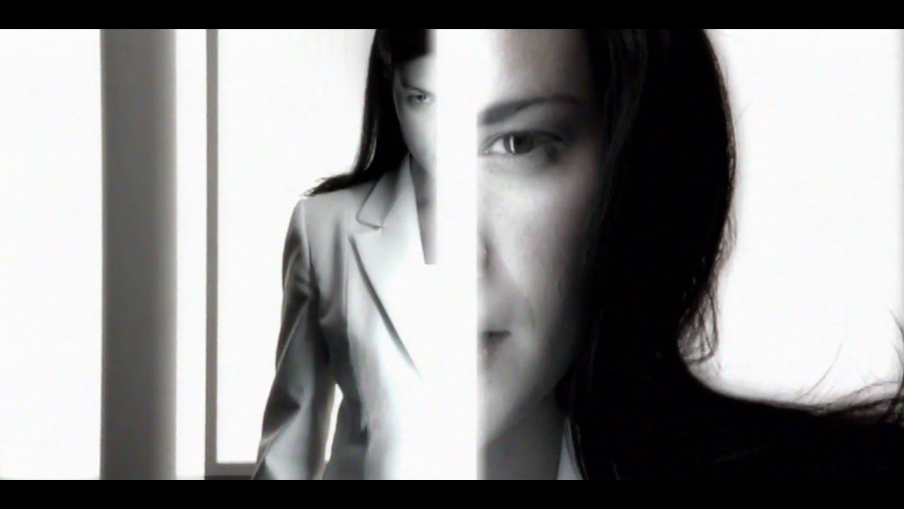 Laura Pausini - La Mia Risposta (Official Video)