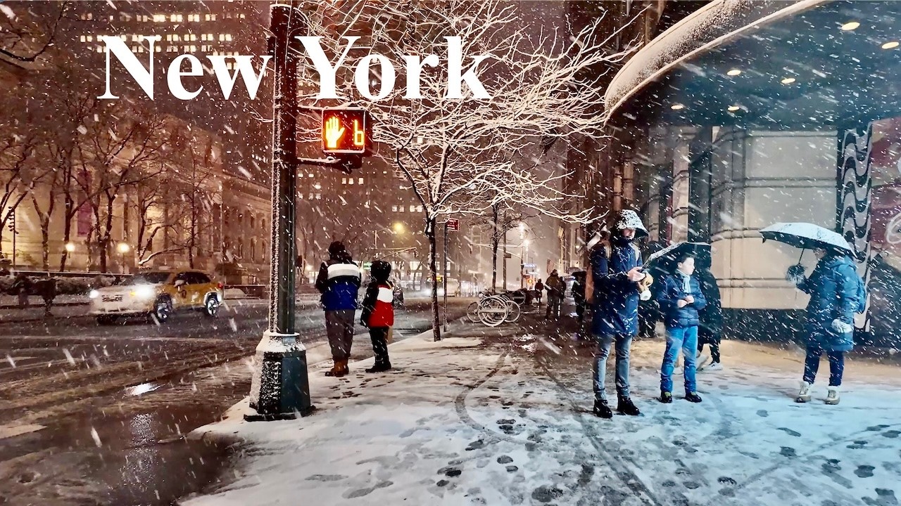 NYC Blizzard Night Walk 2026 | Heavy Snowfall in Midtown