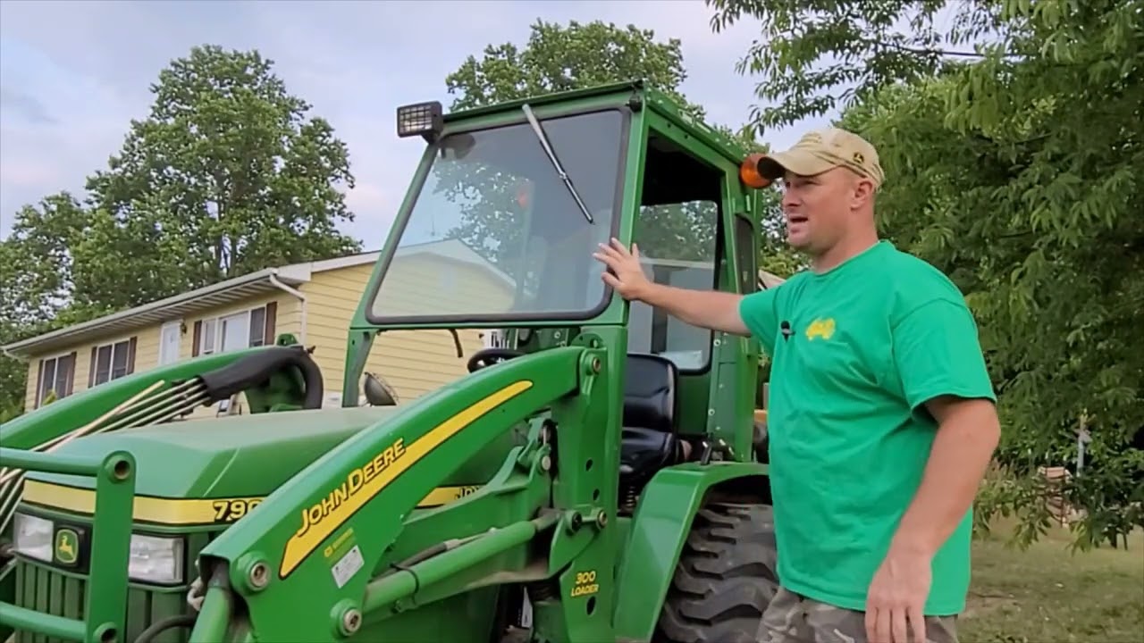 Обзор трактора John Deere 790