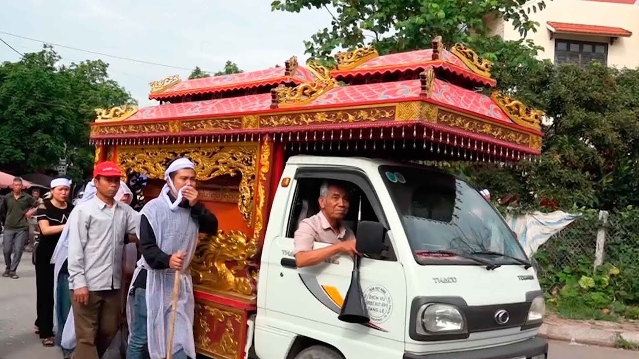 Lễ tang b&agrave; b&ugrave;i thị tuyết 52 tuổi