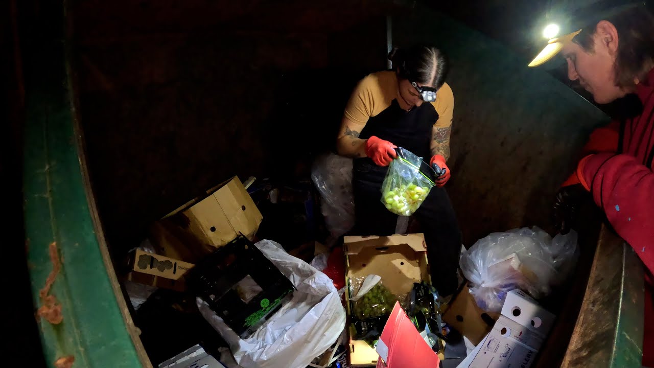 Dumpster Diving at Night – Food, Energy Drinks, and Cleaning Supplies!