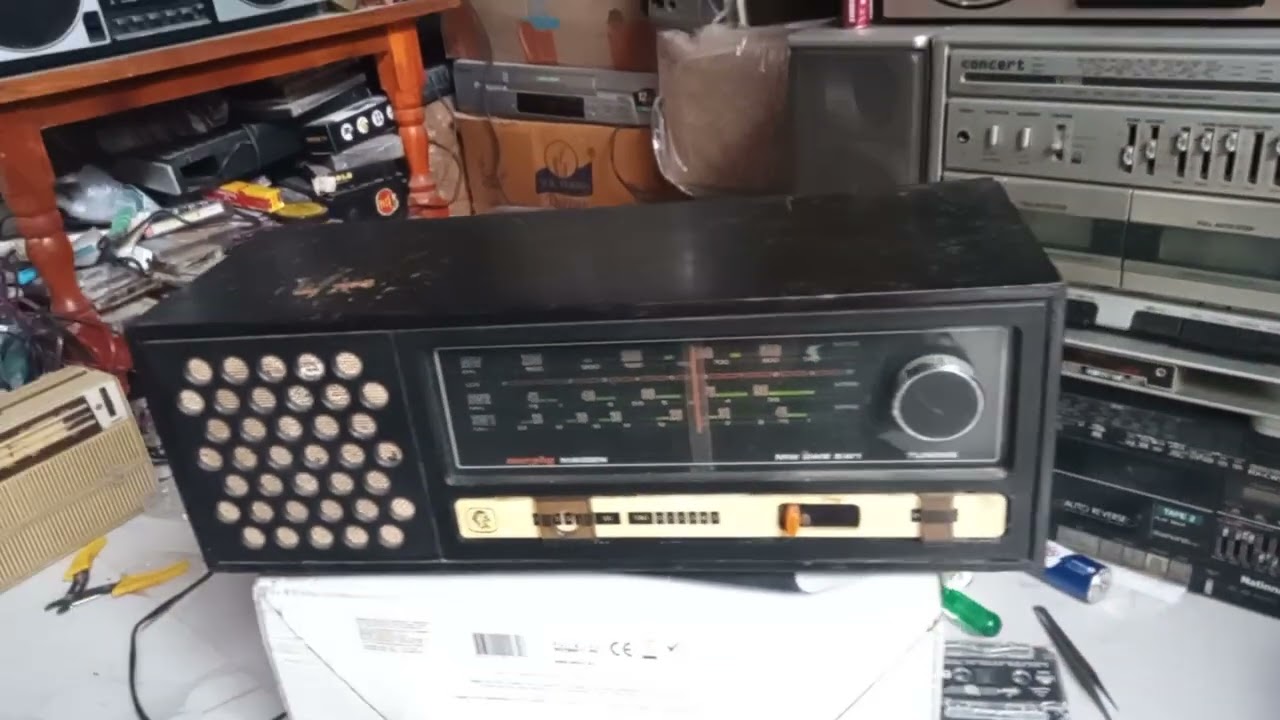 FOR SALE TABLE RADIO MURPHY 3 BAND WARKING WATTASUP NO 9538536573