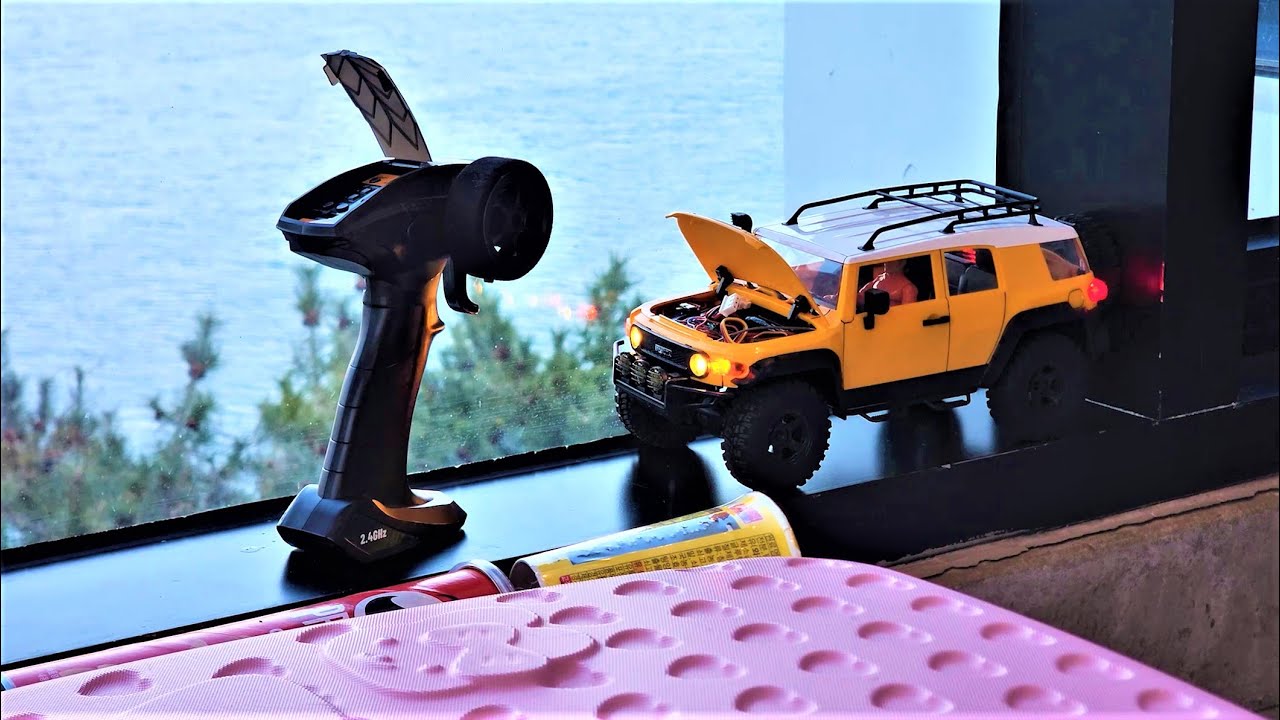 FMS Toyota FJ Cruiser - a cut from a trip