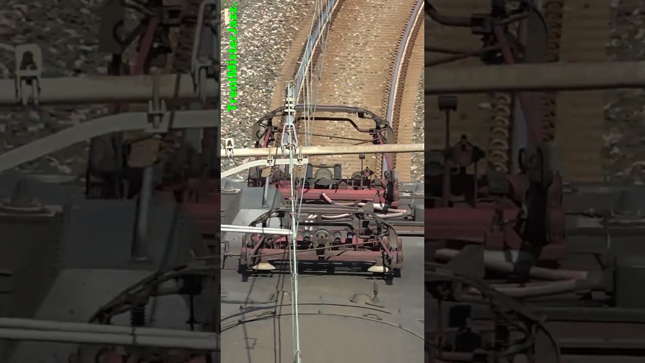 La danza ipnotica dei pantografi delle locomotive E 464.Pantografi tipo FS 52.