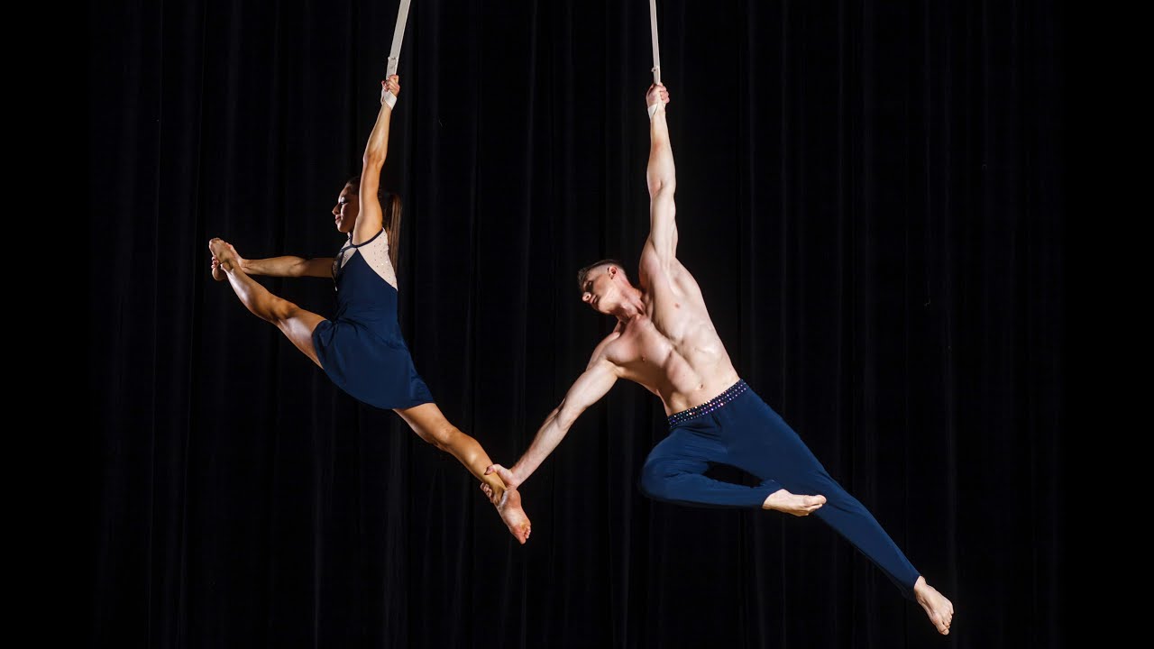 Aerial Straps duo (Aida Stella)