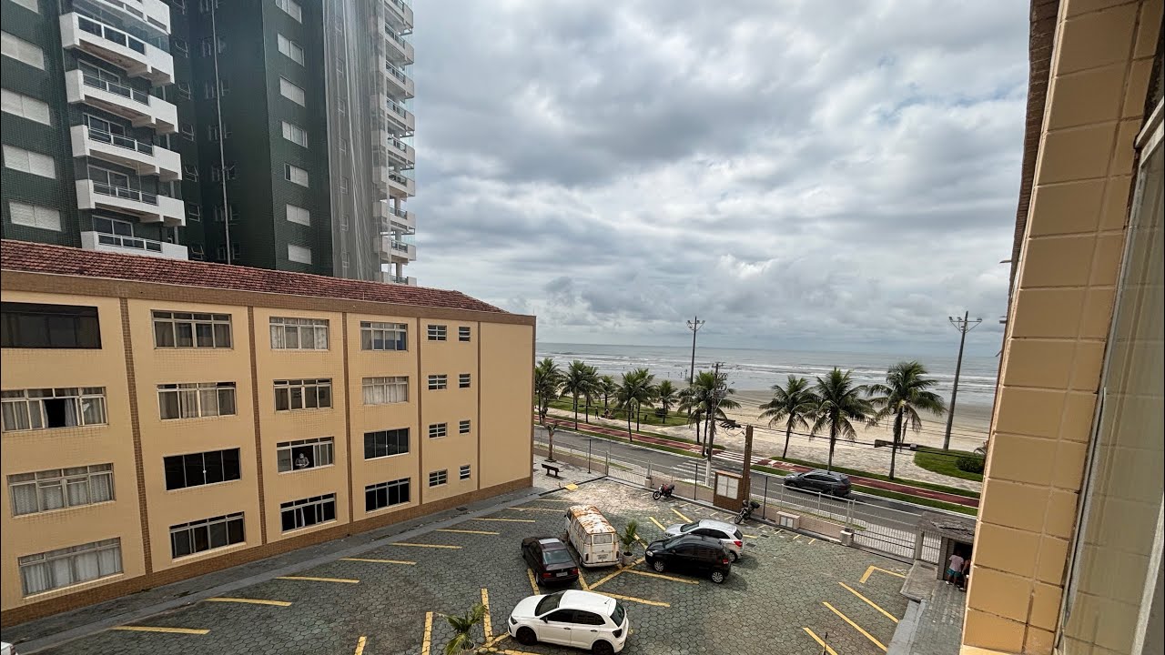 Kitnet Praia Grande, na vila Caiçara, frente mar - R$ 195 mil, Cod: 7486