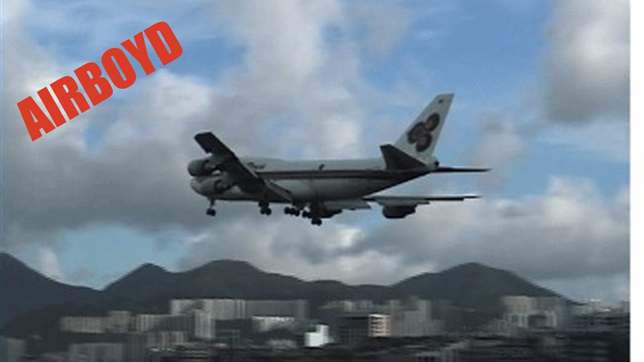 Kai Tak Landings From The Kowloon Mall (1998)