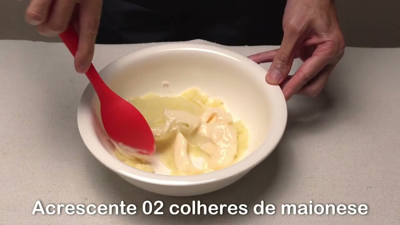 O melhor pão de queijo que comi! Sem forno, sem ovos e sem fermento!