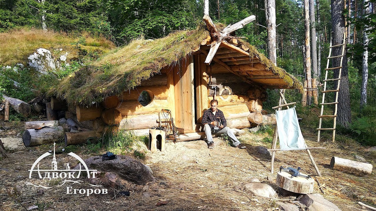 Off Grid Log Cabin Built by One Man: Log Gables and a Bushcraft Mystery