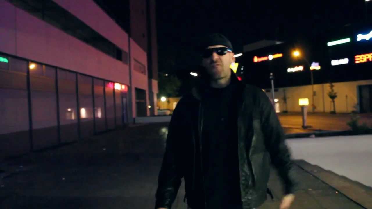Schwartz - Kein Platz für Hurensöhne (Free Blokk & Hässlich Rap - Der Sampler 2011)