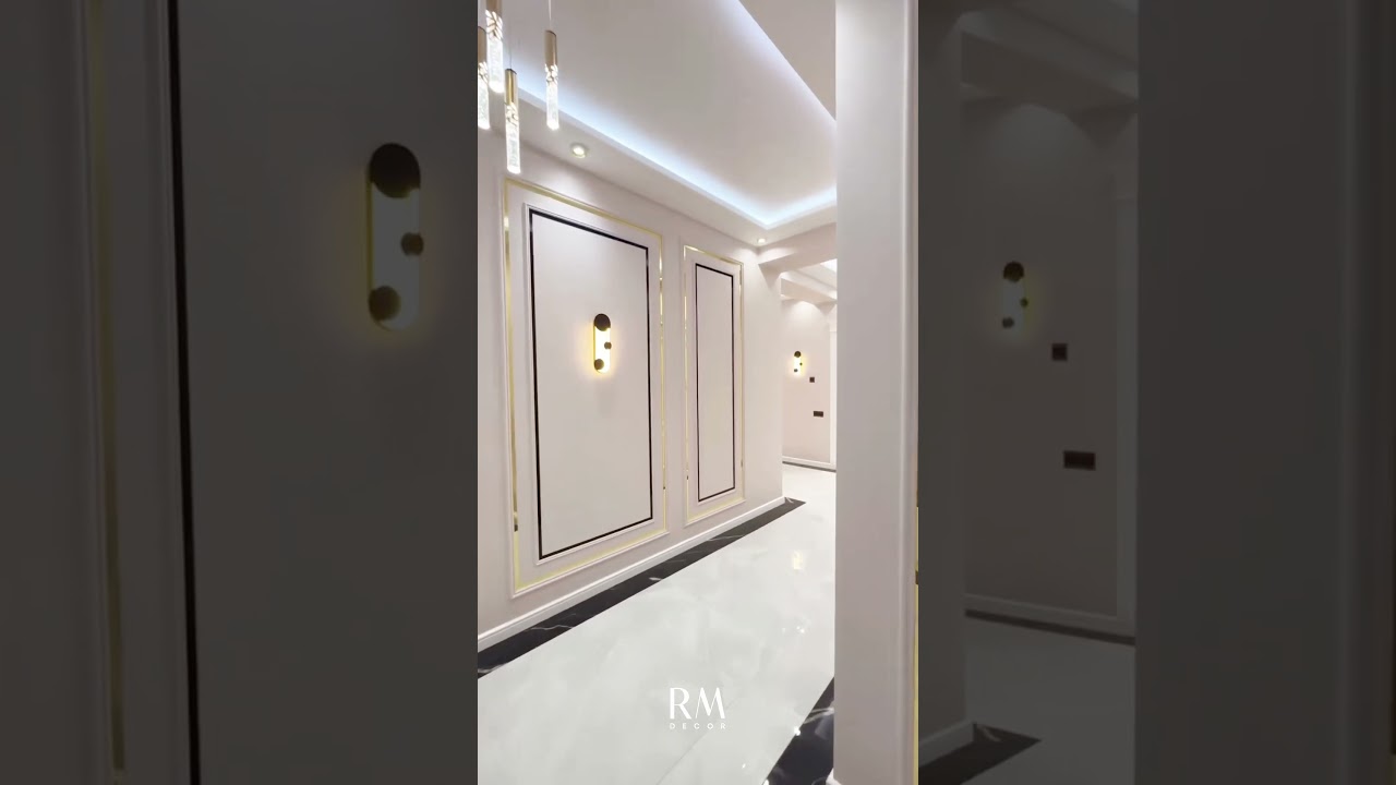 Идеальная пара: золотые молдинги и светлые стены  #homedesign #интерьер #дизайнинтерьера #design
