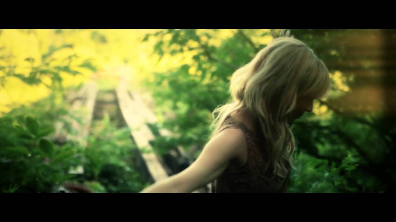 Simple Life / Charlotte Kate Fox シャーロット・ケイト・フォックス【MV FULL】