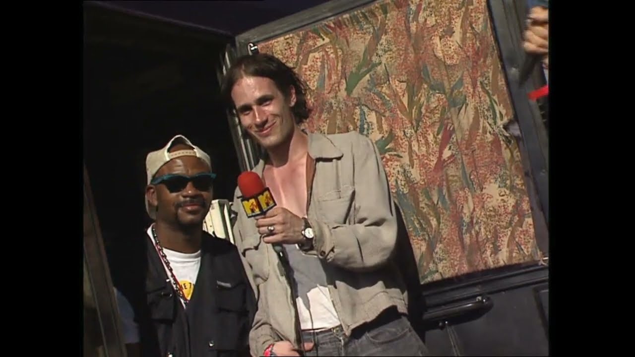 Jeff Buckley & Carl Young | Backstage at Glastonbury '95 (Extended)