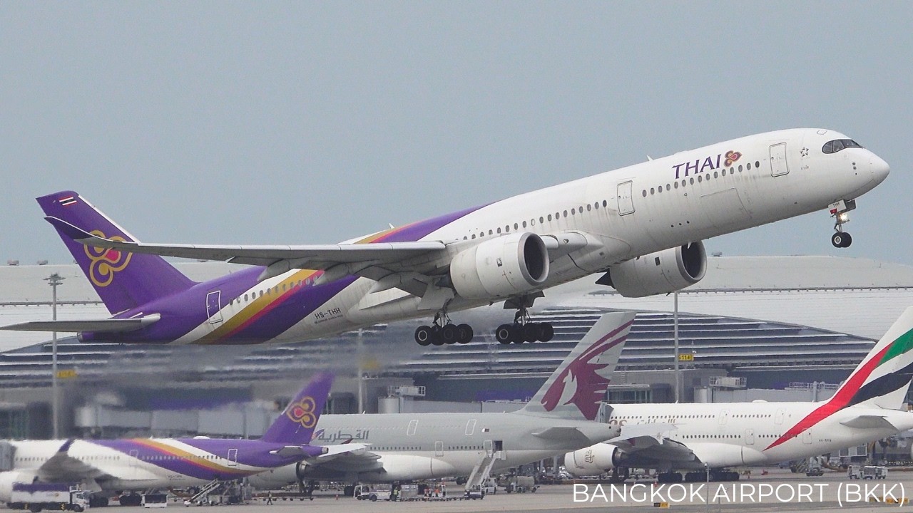 🇹🇭 20 Minutes BANGKOK Airport Plane Spotting | 25 Takeoffs plus 1 Arrival  (BKK/VTBS)