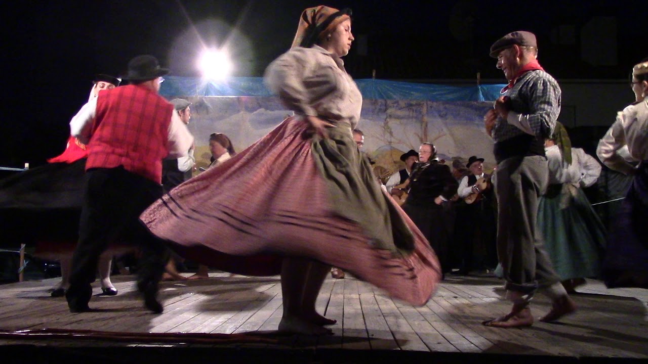 RANCHO FOLCLORICO DE S.COSME DE GEMUNDE--MAIA