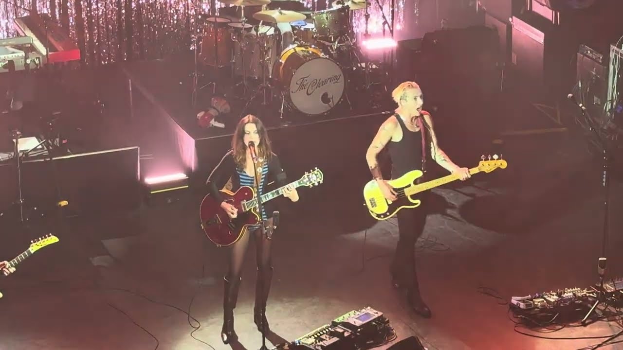 WOLF ALICE - BROS with Joel's Birthday!   Théâtre Beanfield - Montreal CA  Sept 22, 2025
