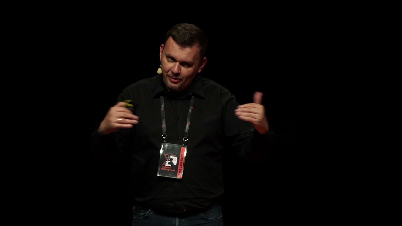 Przyszłość należy do marzycieli | Łukasz Wilczyński | TEDxAGHUniversity