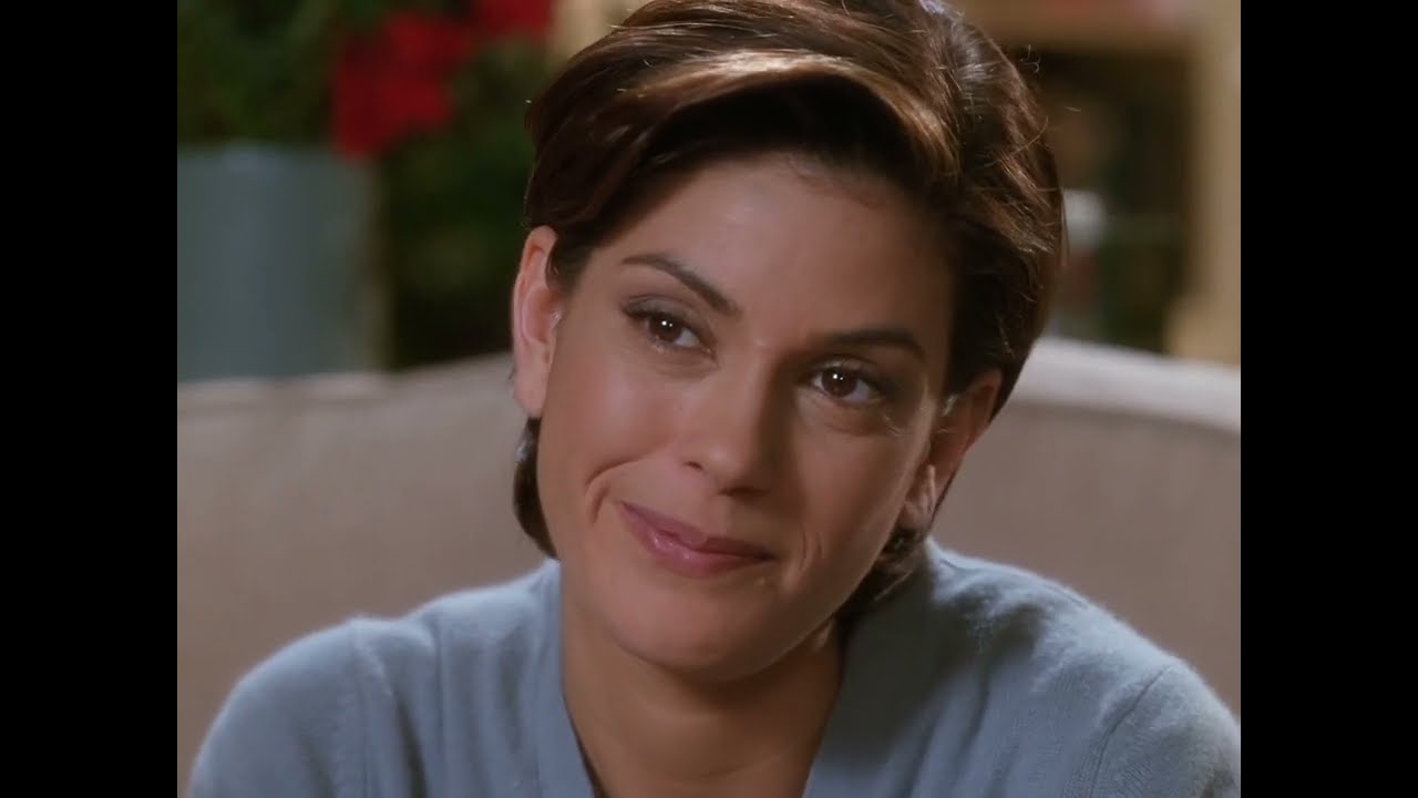 Lois and Clark HD CLIP: Clois play strip poker