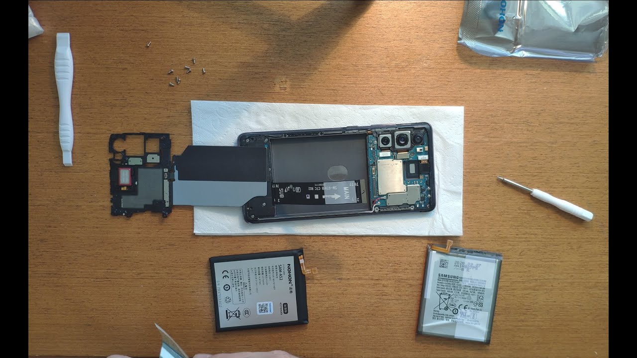 Замена батареи на смартфоне Samsung Galaxy S20FE