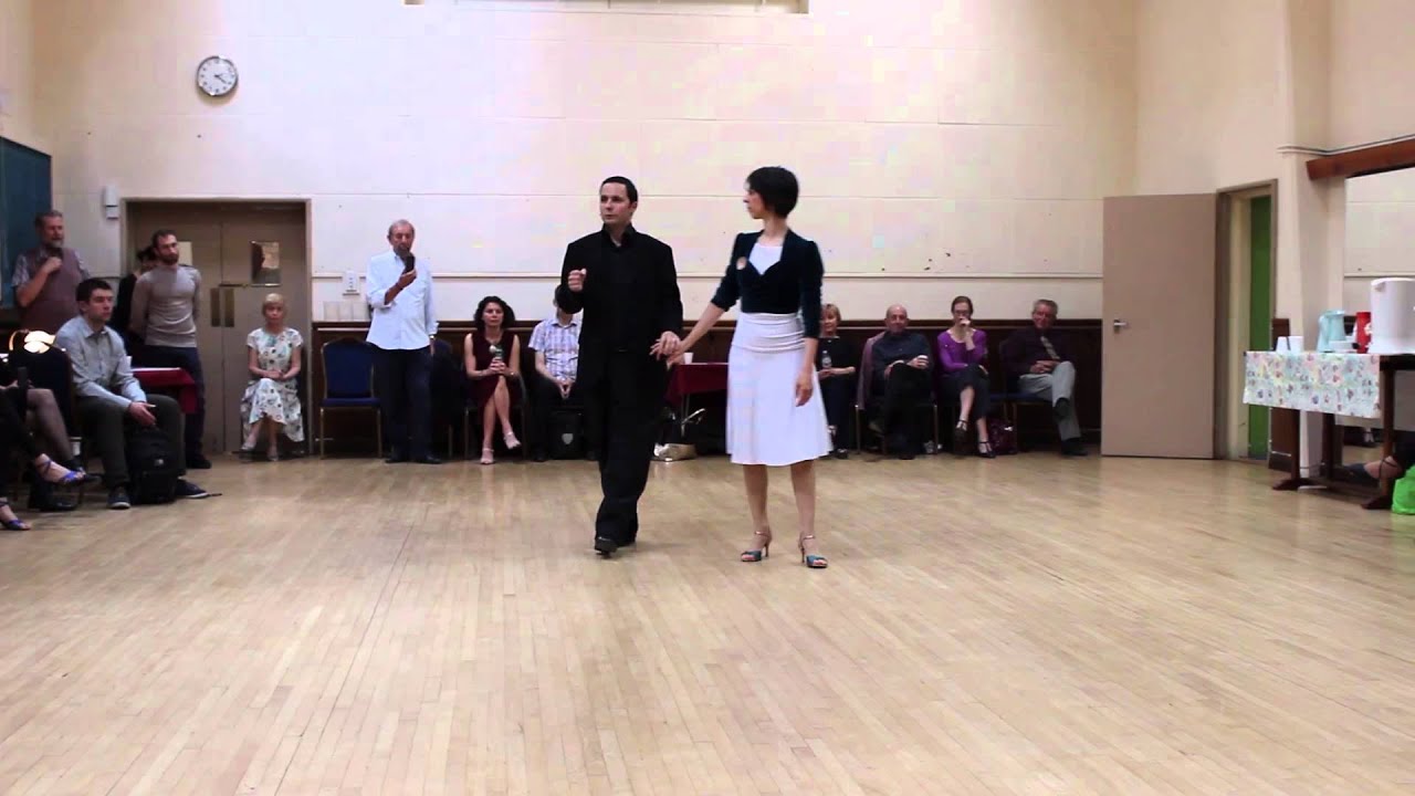 Dancefloor-friendly rhythmical steps - 14.06.2015