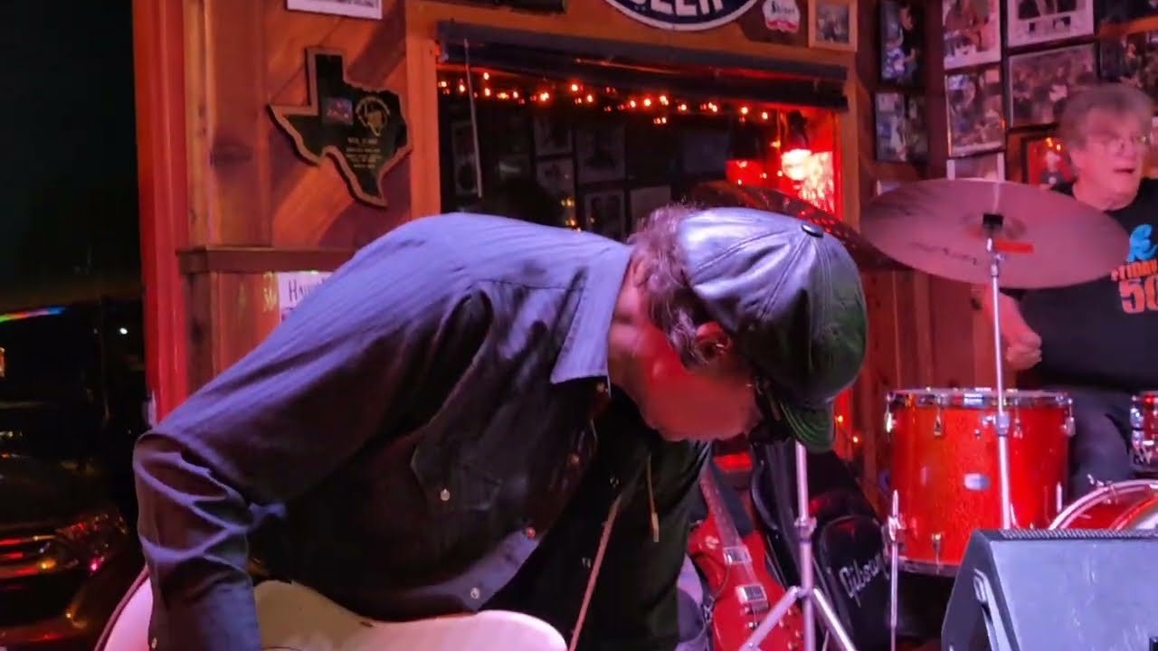To Guitar Lovers: Alan Haynes Blues Magic at Little Longhorn Saloon 2024