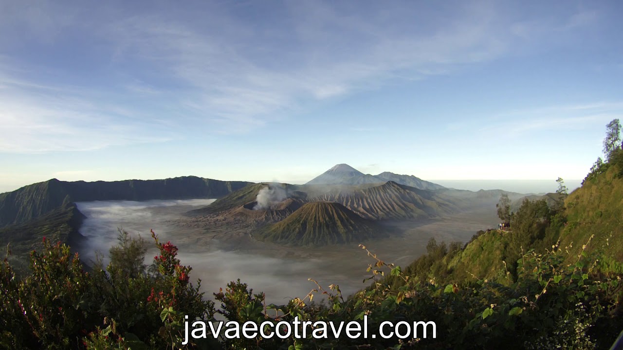 Bromo Volcano Tour